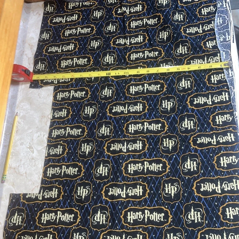 Harry Potter HP Logo 100% Cotton‎ Fabric 42
